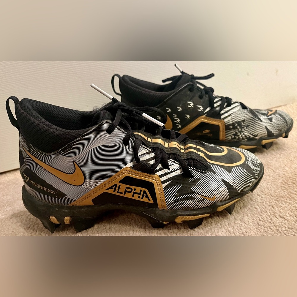 NIKE Alpha Menace 3 Shark Fastflex Football Cleats